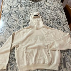 Essentials fear of god hoodie m nwt